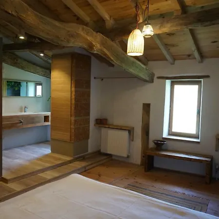 Au Garcin Bed and Breakfast La Romieu