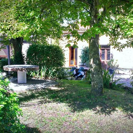 Les 3 Marronniers Au Garcin 3* La Romieu